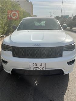 جیپ گراند شیرۆکی